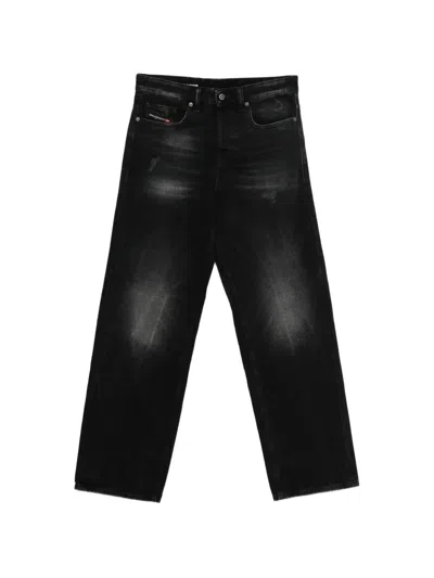 Diesel 2001 D-macro Belt-loop Distressed Jeans In Black