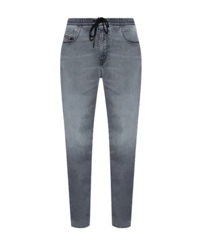 Diesel 2031 D-krailey Mid-rise Boyfriend Jeans In Gray