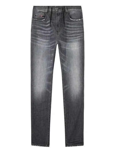 Diesel 2060 D-strukt Jeans In Gray