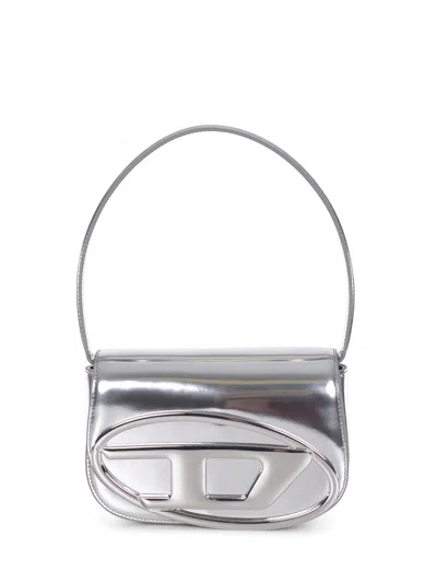 Diesel 1dr Shoulder Bag In Mirrored Leather Color Silver