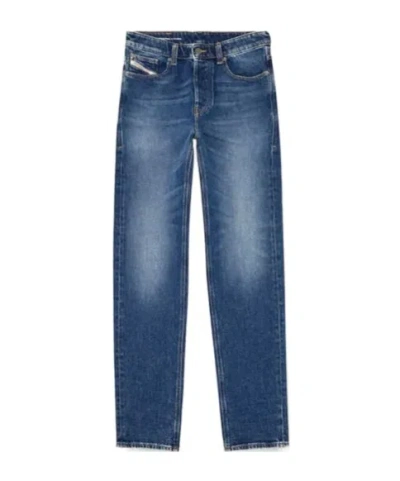 DIESEL DIESEL LOGO PATCH STRAIGHT-LEG JEANS
