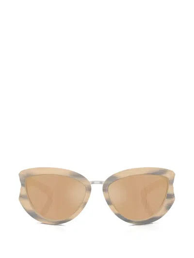 Diesel Cat-eye Frame Sunglasses In Neutral