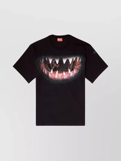 DIESEL CREW NECK GRAPHIC PRINT RELAXED FIT T-SHIRT