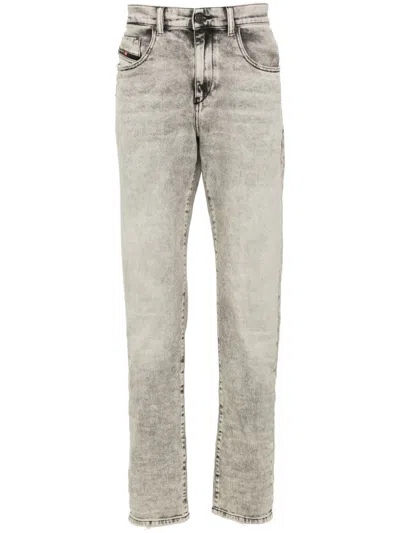 Diesel D-strukt Mid-rise Slim-fit Jeans In Grey