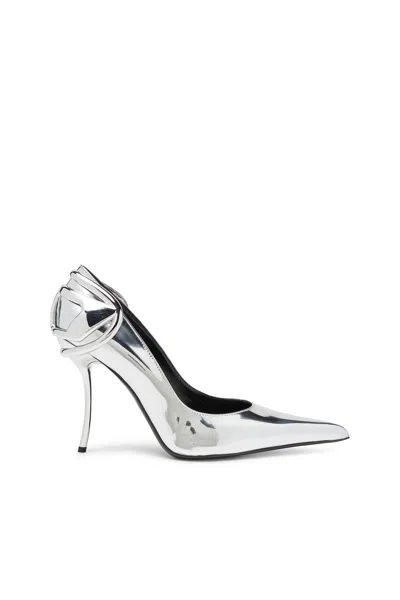 DIESEL D-TEN & HALF-METALLIC PUMPS WITH CURVED HEEL
