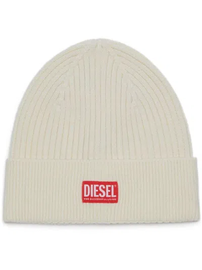 DIESEL K-CODER-H LOGO PATCH RIBBED BEANIE