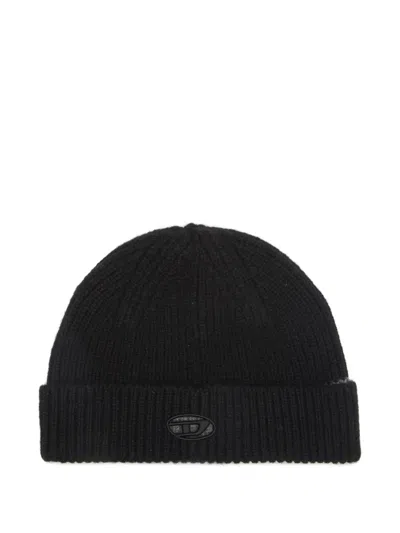 Diesel Logo-embroidered Beanie In Black