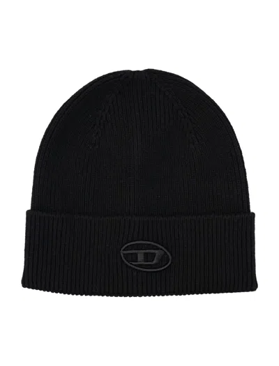 Diesel Logo Embroidery Beanie  In Black