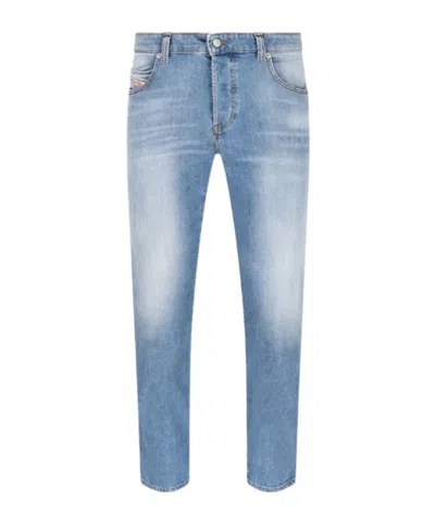 DIESEL LOGO-PLAQUE JEANS