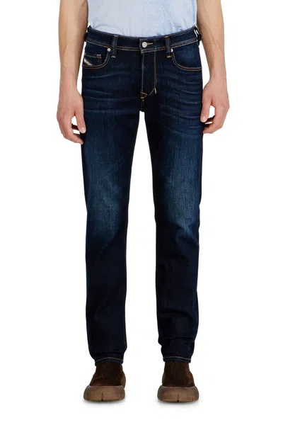 Diesel Regular Jeans Low Waist 1986 Larkee-beex In Blue