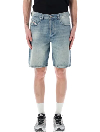 Diesel Relaxed Fit Knee-length Shorts For Men In Blue