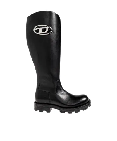 Diesel Round-toe Boots In Black