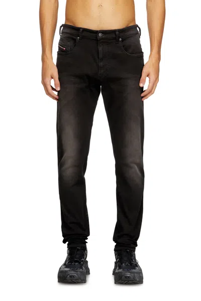 Diesel Slim 2062 D-strukt Joggjeans In Black