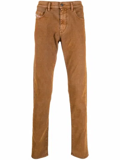Diesel Slim-cut D-strukt Joggjeans In Brown