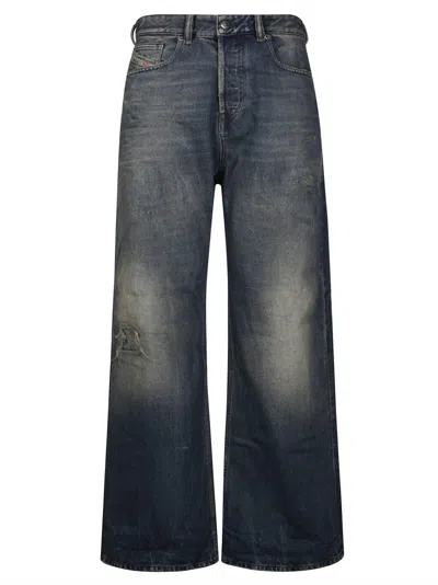 DIESEL DIESEL WIDE-LEG VINTAGE WASH JEANS WITH DISTRESSED DETAILING