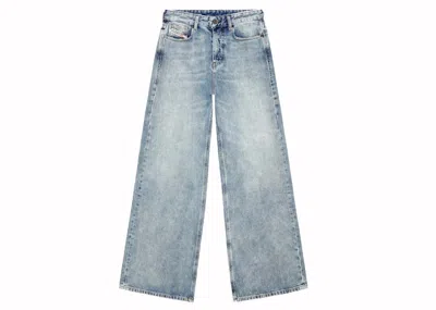 Pre-owned Diesel Women's  Straight 1996 Dsire 09h57 Jeans In Light Blue