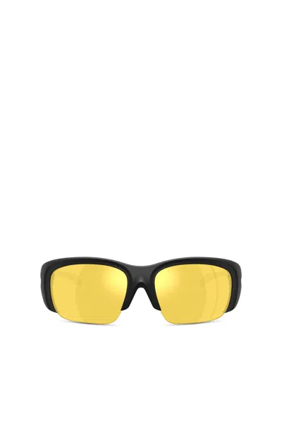 Diesel Wrap-around Shape Sunglasses In Yellow