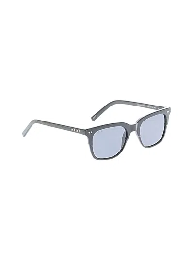 Pre-owned Diff Sunglasses In Gray