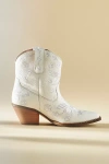 Dingo 1969 Sweetheart Booties In White