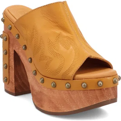 Dingo Free Spirit Platform Slide Sandal