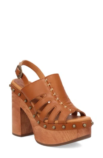 Dingo Gema Slingback Sandal In Beige