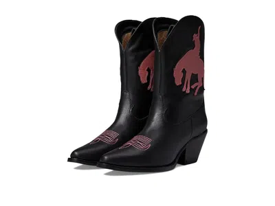 Dingo Let 'er Buck In Black