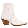 Dingo Sweetheart White Di2183-100 Women's In White
