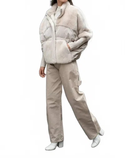 Diomi Mink Puffer Jacket In Cream In Gray