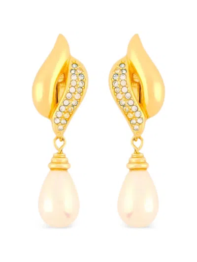 Pre-owned Dior 1980 Pearl Clip-on Earrings In Gold