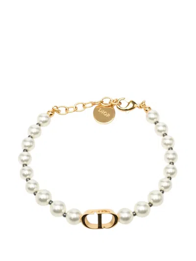 Pre-owned Dior 2000-2026 Gold Plated Resin Pearl 30 Montaigne Bracelet Costume Bracelet In White
