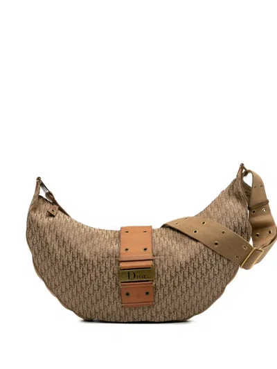 Pre-owned Dior 2002 Issimo Trotter Canvas Street Chic Hobo Bag In Brown