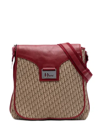 Pre-owned Dior 2006 Issimo Trotter Canvas Street Chic Crossbody Bag In Red