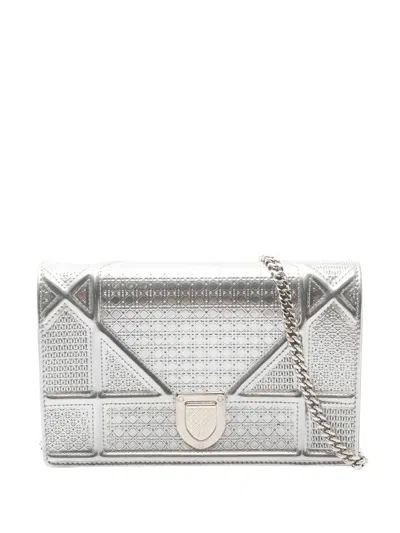 Pre-owned Dior 2019 Metallic Calfskin Ama Wallet On Chain Crossbody Bag In Silver