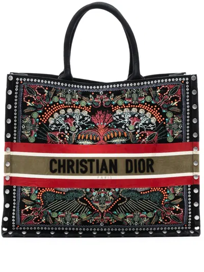 Pre-owned Dior 2020 Large Studded Embroidered Velvet Heart Lights Book Tote Bag In Black