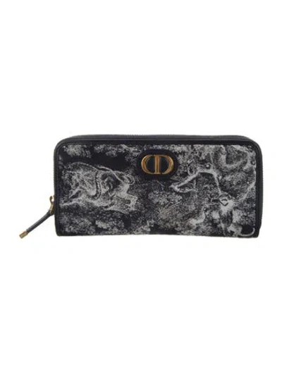 Pre-owned Dior 2022 30 Montaigne Voyageur Toile De Jouy Reverse Jacquard Continental Wallet In Blue