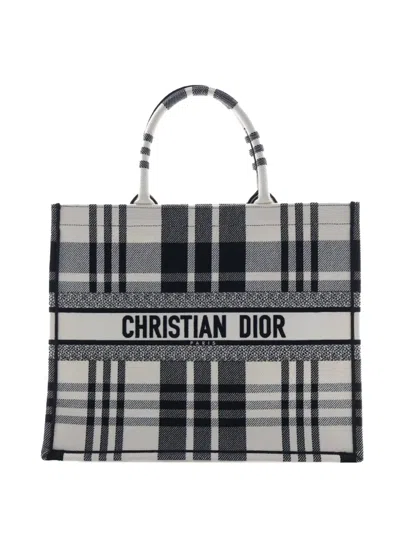 Pre-owned Dior 2022 Large Embroidered Canvas Check N  Book Tote Bag In White