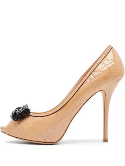 Pre-owned Dior 2024 130mm Quilted Bow-embellished Pumps In Neutral