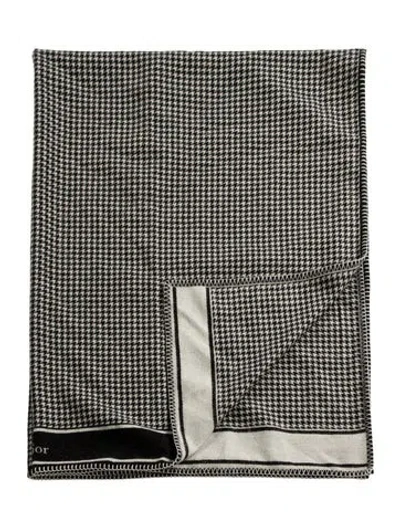 Pre-owned Dior 30 Montaigne Houndstooth Throw Blanket In Black/white