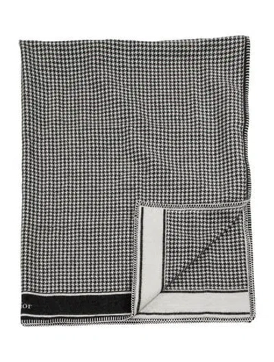 Pre-owned Dior 30 Montaigne Houndstooth Throw Blanket In Grey/white
