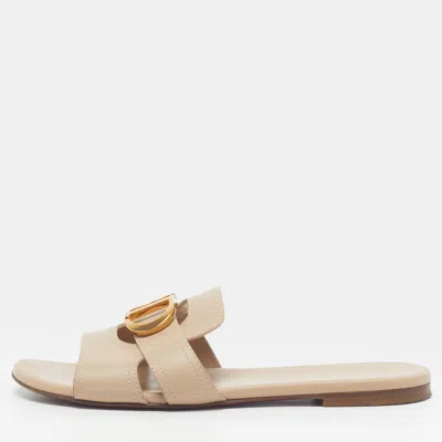 Pre-owned Dior 30 Montaigne Size 37.5 Beige Leather Flat Slides In Sand