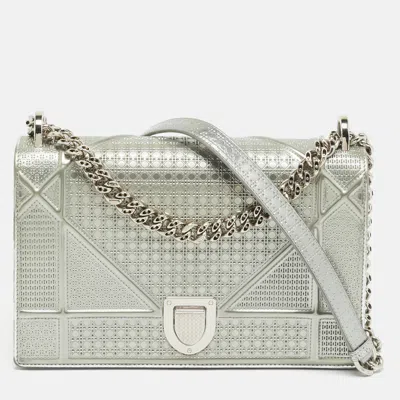 Pre-owned Dior Ama Medium Silver Microcannage Patent Leather Shoulder Bag