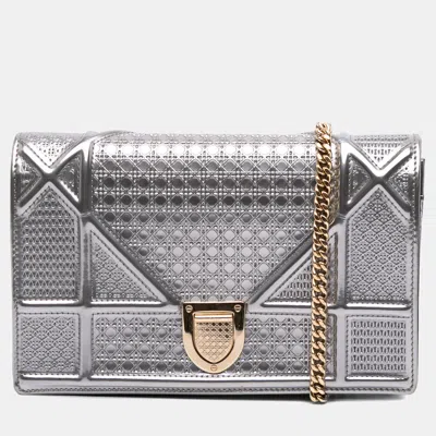 Pre-owned Dior Ama Wallet On Chain In Silver
