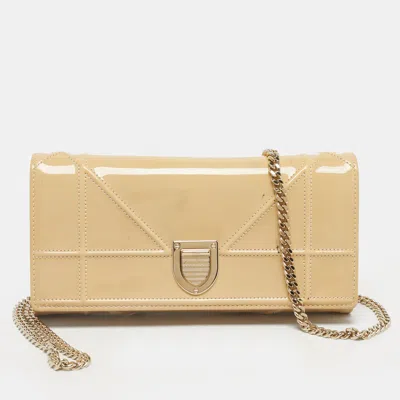 Pre-owned Dior Ama Wallet On Chain In White