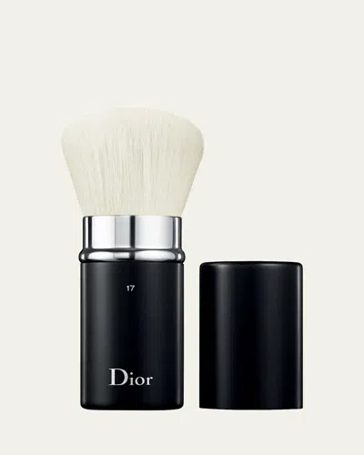 Dior Backstage Retractable Kabuki Brush N17