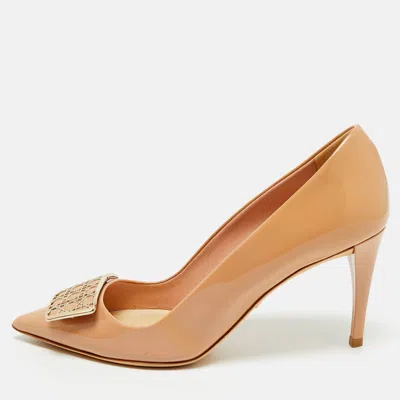 Pre-owned Dior Beige Cannage Patent Leather Buckle Embellished Pointed Toe Pumps Size 38.5 In Sand