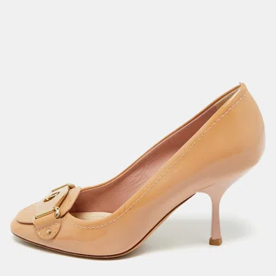 Pre-owned Dior Beige Patent Leather Logo Round Toe Pumps Size 36 In Sand