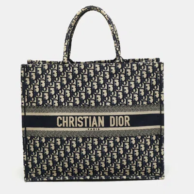 Pre-owned Dior Book Large Blue Oblique Embroidered Canvas Tote