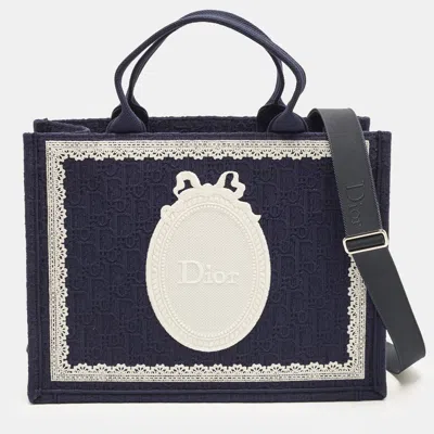 Pre-owned Dior Book Medium Blue/white Oblique Embroidered Canvas Tote