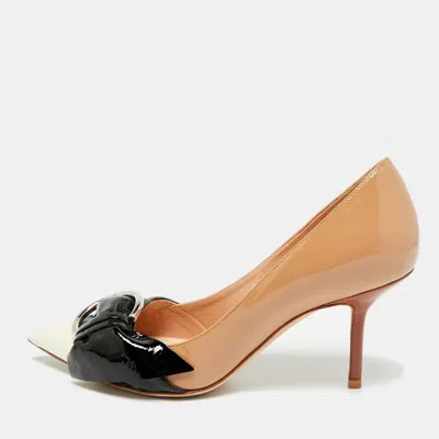 Pre-owned Dior Buckle Bow Beige/black Patent Leather Pointed Toe Pumps Size 37.5 In Sand