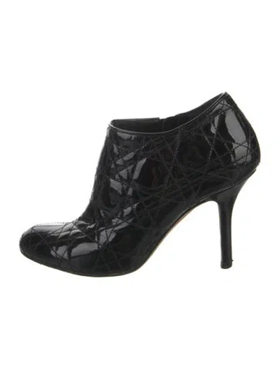 Pre-owned Dior Cannage Pattern Patent Leather Pumps In Black